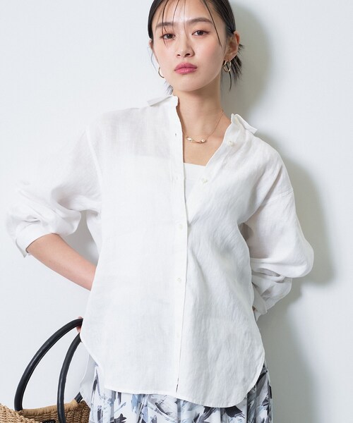 INDIVI(インディヴィ)の「【接触冷感/2WAY】カシュクールリネンシャツ(シャツ/ブラウス・レディース・ネイビー系2/ブルー系その他4/ブルー系その他/ブラウン系/ライトイエロー系/チャコールグレー/ホワイト/ブラウン系6・38/19/03/12/05/13/15 /34)」の1枚目の写真