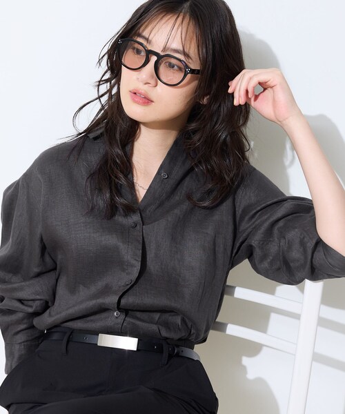 INDIVI(インディヴィ)の「【接触冷感/2WAY】カシュクールリネンシャツ(シャツ/ブラウス・レディース・ネイビー系2/ブルー系その他4/ブルー系その他/ブラウン系/ライトイエロー系/チャコールグレー/ホワイト/ブラウン系6・38/19/03/12/05/13/15 /34)」の2枚目の写真