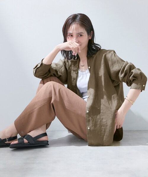 INDIVI(インディヴィ)の「【接触冷感/2WAY】カシュクールリネンシャツ(シャツ/ブラウス・レディース・ネイビー系2/ブルー系その他4/ブルー系その他/ブラウン系/ライトイエロー系/チャコールグレー/ホワイト/ブラウン系6・38/19/03/12/05/13/15 /34)」の14枚目の写真