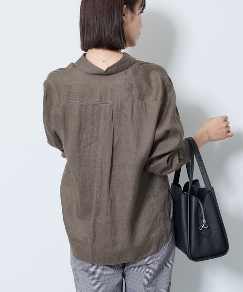 INDIVI(インディヴィ)の「【接触冷感/2WAY】カシュクールリネンシャツ(シャツ/ブラウス・レディース・ネイビー系2/ブルー系その他4/ブルー系その他/ブラウン系/ライトイエロー系/チャコールグレー/ホワイト/ブラウン系6・38/19/03/12/05/13/15 /34)」の18枚目の写真