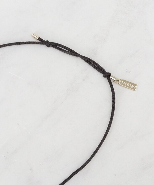 INDIVI（インディヴィ）の「【長さ調整自由】マーブルバイカラー ロングネックレス（ネックレス・レディース・ベージュ系その他7/チョコ/ブラック系4・00）」の6枚目の写真