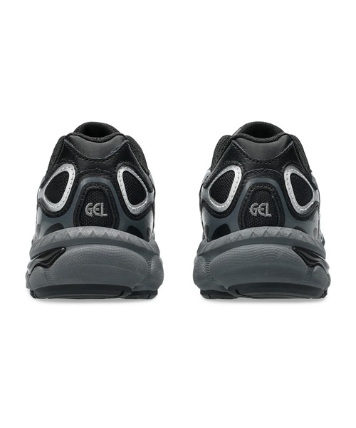 ASICS(アシックス)の「GEL-NYC PS / ゲルエヌワイシー ピーエス(スニーカー・キッズ・ブラック×シルバー・21/17/19.5/22/17.5/20/18.5)」の8枚目の写真