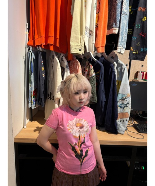 Desigual(デシグアル)の「タイトフィット マルガリータ Tシャツ(Tシャツ/カットソー・レディース・グリーン/レッド・S/M/L/XS/XL)」の9枚目の写真