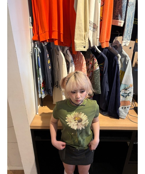 Desigual(デシグアル)の「タイトフィット マルガリータ Tシャツ(Tシャツ/カットソー・レディース・グリーン/レッド・S/M/L/XS/XL)」の4枚目の写真