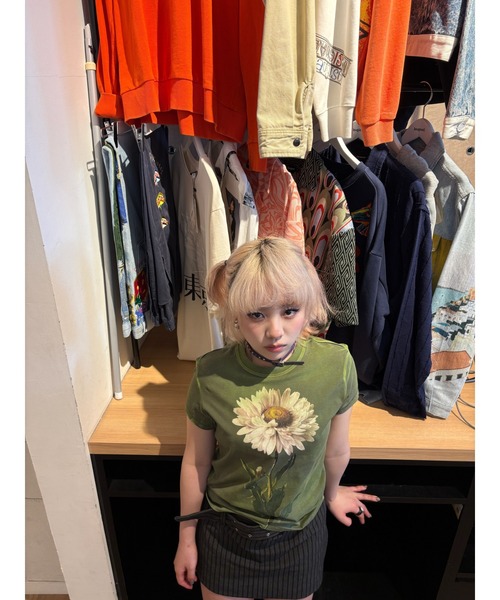 Desigual(デシグアル)の「タイトフィット マルガリータ Tシャツ(Tシャツ/カットソー・レディース・グリーン/レッド・S/M/L/XS/XL)」の6枚目の写真