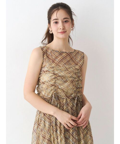 Now me. by NYLON JAPAN（ナウミーバイナイロンジャパン）の「チュールチェックレイヤードワンピース（ワンピース・レディース・グレー/ブルー/イエロー・FREE）」の19枚目の写真