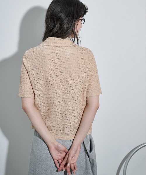 THE YOn（ザヨン）の「タックカラー針抜きジャガードハーフスリーブシャツ（シャツ/ブラウス・レディース・シャーベット/アイボリー/ブラック・FREE）」の13枚目の写真