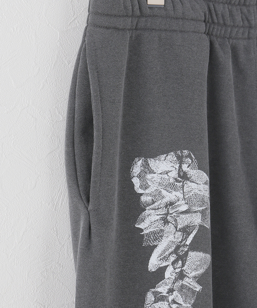 WEBHOUSE(ウェブハウス)の「【Geek Office / ギークオフィス】WEBHOUSE / Lace Bone Sweatpants(スウェットパンツ・レディース・グレー/ピンク・FREE)」の9枚目の写真