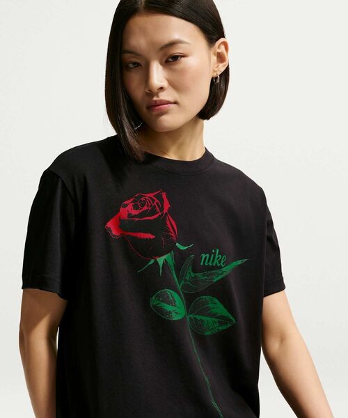 NIKE(ナイキ)の「ナイキ スポーツウェア ウィメンズ オーバーサイズド ショートスリーブ Tシャツ / Nike Sportswear Women's Oversized Short-Sleeved T-Shirt IR7827-010 Black(Tシャツ/カットソー・レディース・ブラック・XS/XL/L/S/M)」の8枚目の写真