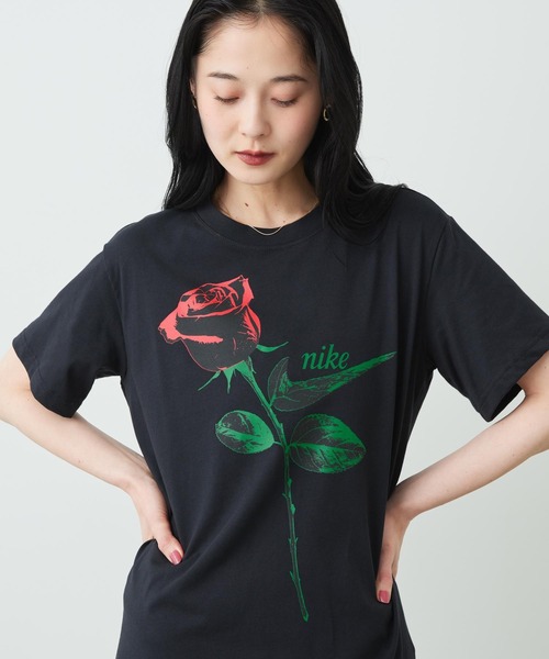 NIKE(ナイキ)の「ナイキ スポーツウェア ウィメンズ オーバーサイズド ショートスリーブ Tシャツ / Nike Sportswear Women's Oversized Short-Sleeved T-Shirt IR7827-010 Black(Tシャツ/カットソー・レディース・ブラック・XS/XL/L/S/M)」の10枚目の写真