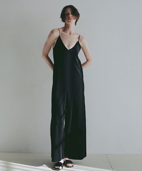 ETRE TOKYO（エトレトウキョウ）の「キャミソールニットオールインワン（つなぎ/オールインワン・レディース・ブラック/ブラウン・S/M）」の19枚目の写真