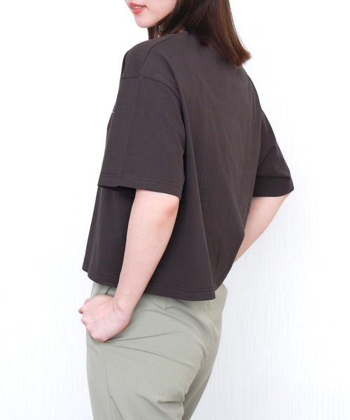 libelle more(リベル モア)の「USAコットンショート丈立体刺繍Tシャツ【接触冷感】(Tシャツ/カットソー・レディース・チャコールグレー/ブラック/オフホワイト/ライトカーキ・M/L)」の16枚目の写真
