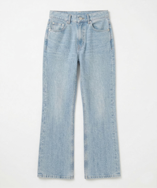 KIMDOH(キムド)の「Nerin Flare Denim / Light Blue(デニムパンツ・レディース・その他・SMALL/MEDIUM/LARGE)」の5枚目の写真