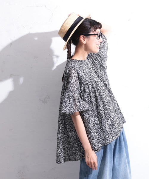 soulberry(ソウルベリー)の「北欧の森ブラウス(シャツ/ブラウス・レディース・ブラック系その他・5L/4L/3L/LL/L/M)」の3枚目の写真