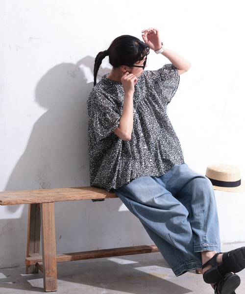 soulberry(ソウルベリー)の「北欧の森ブラウス(シャツ/ブラウス・レディース・ブラック系その他・5L/4L/3L/LL/L/M)」の4枚目の写真