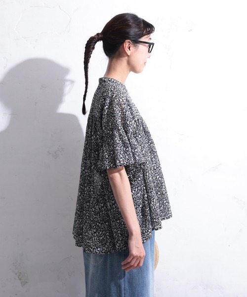 soulberry(ソウルベリー)の「北欧の森ブラウス(シャツ/ブラウス・レディース・ブラック系その他・5L/4L/3L/LL/L/M)」の7枚目の写真