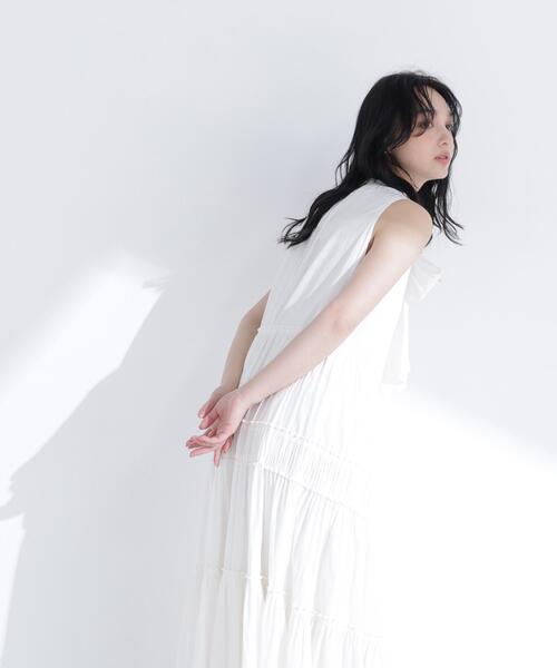 NATURAL BEAUTY BASIC（ナチュラルビューティーベーシック）の「バックリボンティアードワンピース（ワンピース・レディース・ダークブラウン/ブルー/オフホワイト・P/S/MEDIUM）」の5枚目の写真