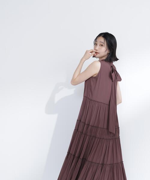 NATURAL BEAUTY BASIC（ナチュラルビューティーベーシック）の「バックリボンティアードワンピース（ワンピース・レディース・ダークブラウン/ブルー/オフホワイト・P/S/MEDIUM）」の19枚目の写真