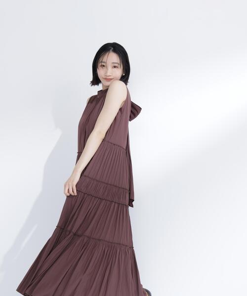 NATURAL BEAUTY BASIC（ナチュラルビューティーベーシック）の「バックリボンティアードワンピース（ワンピース・レディース・ダークブラウン/ブルー/オフホワイト・P/S/MEDIUM）」の21枚目の写真