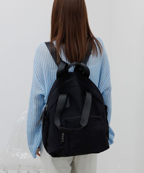 RETRO GIRL(レトロガール)の「2WAYナイロンリュック(ショルダーバッグ・レディース・ライトグレー/ブラック・ONE SIZE)」の11枚目の写真