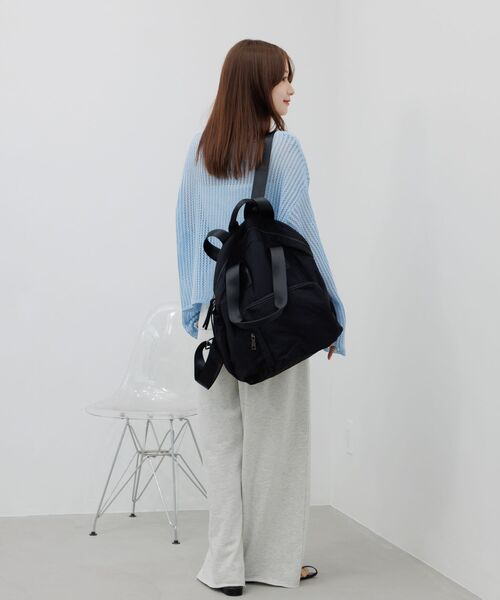 RETRO GIRL(レトロガール)の「2WAYナイロンリュック(ショルダーバッグ・レディース・ライトグレー/ブラック・ONE SIZE)」の8枚目の写真