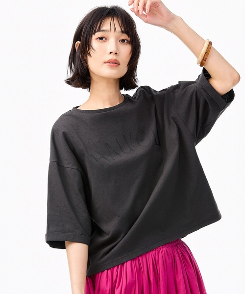 coca(coca)(コカ)の「袖ロールアップバックチャームTシャツ(Tシャツ/カットソー・レディース・チャコール/ホワイト・L/M/S)」の2枚目の写真