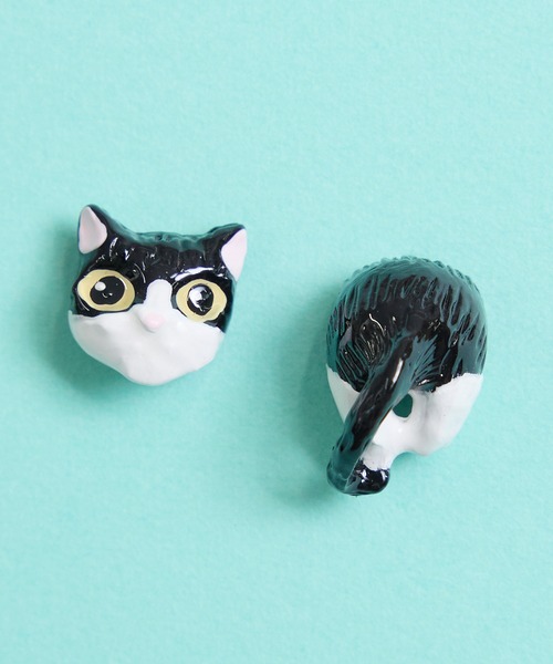 gargle(ガーグル)の「gargle ガーグル:アニマルシリーズ ねこのおしり ミケ猫 シャム猫 ハチワレ猫 ネコ ピアス(ピアス(両耳用)・レディース・ブラック×ホワイト/ブラウン系その他/ホワイト×グレー・FREE)」の3枚目の写真