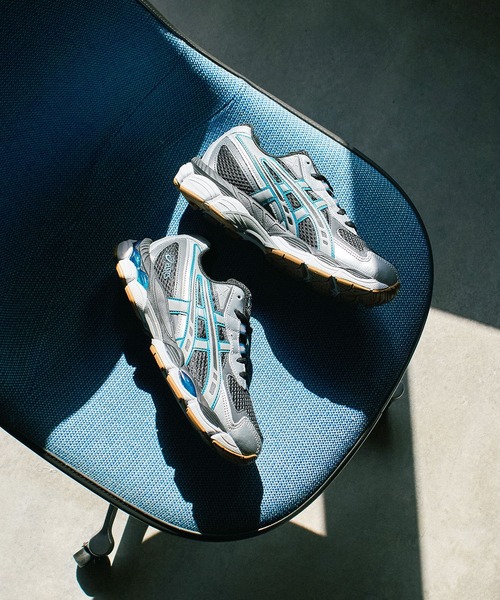 ASICS(アシックス)の「(asics)GEL-NYC2055(スニーカー・レディース・ブラック・23cm/24cm/25cm)」の2枚目の写真