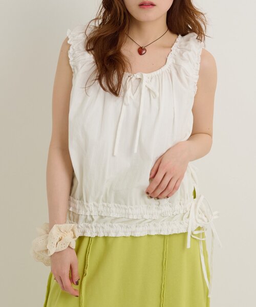 w closet(ダブルクローゼット)の「【セットアップ対応/ドット/無地】フリルギャザーノースリブラウス 夏服(シャツ/ブラウス・レディース・ホワイト系その他/オフホワイト/ブラック系その他/ブラック・FREE)」の10枚目の写真