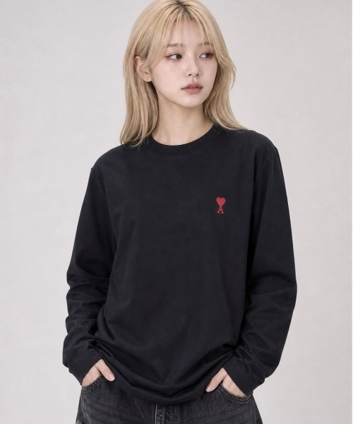 AMI Alexandre Mattiussi（アミアレクサンドルマテュッシ）の「【AMI PARIS】アミ パリス Small Heart Long Sleeve ワンポイント ロゴ ロンT / UTS205-726（Tシャツ/カットソー・メンズ・ホワイト/ブラック/グレー・MEDIUM/X-LARGE/LARGE/SMALL）」の10枚目の写真