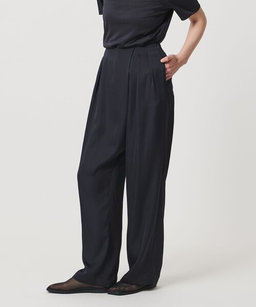 MARW UNITED ARROWS(マルゥ ユナイテッドアローズ)の「<MARW UNITED ARROWS>サテン ラップ パンツ(その他パンツ・レディース・ネイビー/ダークグレー・36/38)」の8枚目の写真