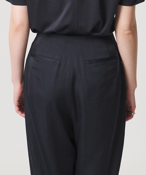 MARW UNITED ARROWS(マルゥ ユナイテッドアローズ)の「<MARW UNITED ARROWS>サテン ラップ パンツ(その他パンツ・レディース・ネイビー/ダークグレー・36/38)」の17枚目の写真
