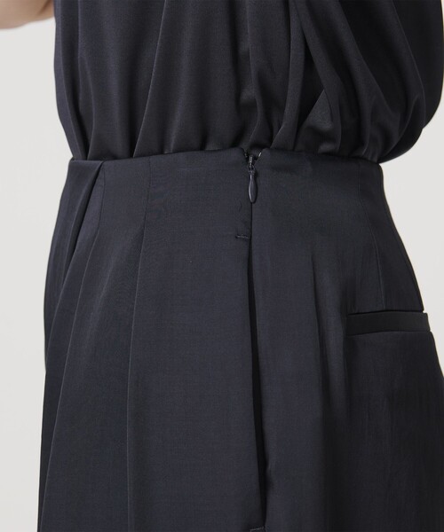 MARW UNITED ARROWS(マルゥ ユナイテッドアローズ)の「<MARW UNITED ARROWS>サテン ラップ パンツ(その他パンツ・レディース・ネイビー/ダークグレー・36/38)」の19枚目の写真