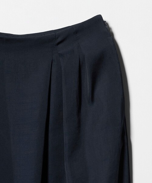 MARW UNITED ARROWS（マルゥ ユナイテッドアローズ）の「＜MARW UNITED ARROWS＞サテン ラップ パンツ（その他パンツ・レディース・ネイビー/ダークグレー・36/38）」の7枚目の写真