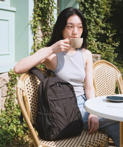 MASMARULEZ（マスマルールズ）の「[INT] Curved shirring backpack_Black（バックパック/リュック・レディース・その他・FREE）」の3枚目の写真