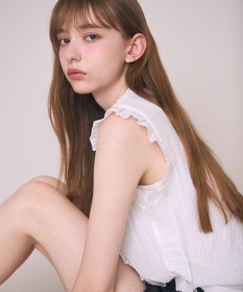 Noelie(ノエリー)の「フリルノースリーブブラウス(シャツ/ブラウス・レディース・その他1/その他2/ホワイト/ブラック/ブルー・FREE)」の10枚目の写真