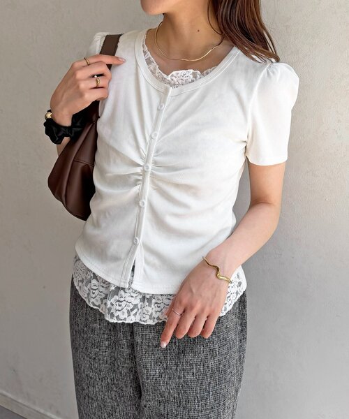 Thevon（ゼボン）の「レースドッキング半袖プルオーバー（Tシャツ/カットソー・レディース・ブラック/オフホワイト/グレー・FREE）」の2枚目の写真