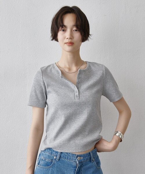 COLONY 2139（コロニートゥーワンスリーナイン）の「【WEB限定/リバイバル】ヘンリーネックテレコハーフスリーブTシャツ（Tシャツ/カットソー・レディース・レモンイエロー/オフホワイト/グレー/ブラック・FREE）」の16枚目の写真