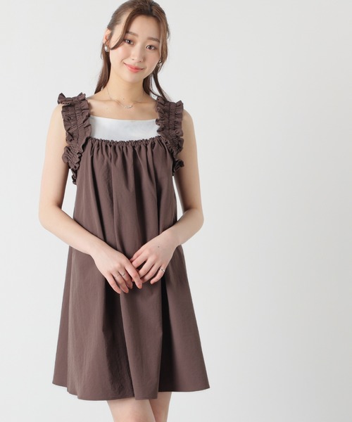 Honeys(ハニーズ)の「肩フリルワンピース(ワンピース・レディース・アイボリー/ブラウン/ブラック・L/LL/M/S)」の13枚目の写真