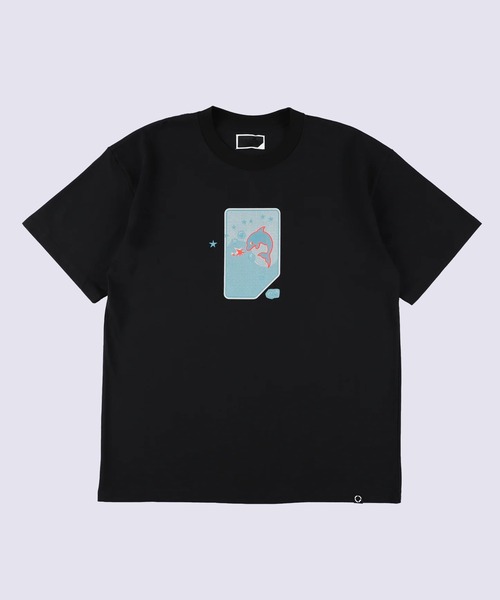 PHINGERIN(フィンガリン)の「【PHINGERIN】ME & MY DOLPHIN T-SHIRT(Tシャツ/カットソー・メンズ・ホワイト/ブラック/レッド・L/M)」の3枚目の写真