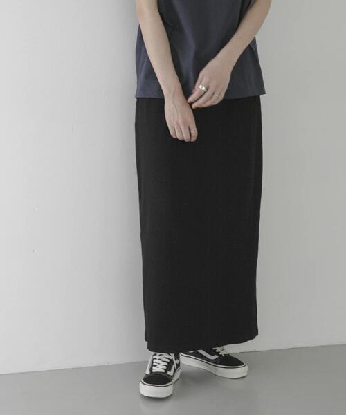 URBAN RESEARCH Sonny Label(アーバンリサーチサニーレーベル)の「接触冷感リブタイトスカート(スカート・レディース・チャコールグレー/ブラック・FREE)」の4枚目の写真