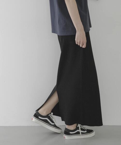 URBAN RESEARCH Sonny Label(アーバンリサーチサニーレーベル)の「接触冷感リブタイトスカート(スカート・レディース・チャコールグレー/ブラック・FREE)」の6枚目の写真