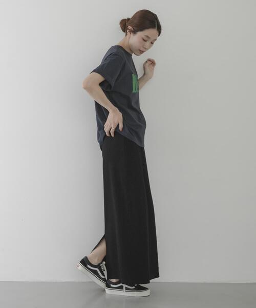 URBAN RESEARCH Sonny Label(アーバンリサーチサニーレーベル)の「接触冷感リブタイトスカート(スカート・レディース・チャコールグレー/ブラック・FREE)」の9枚目の写真