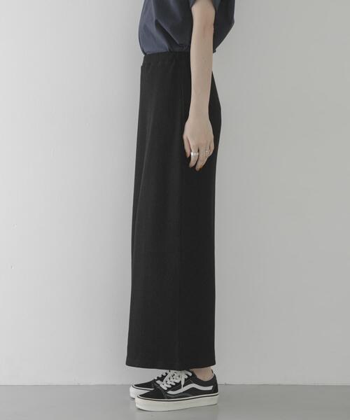 URBAN RESEARCH Sonny Label(アーバンリサーチサニーレーベル)の「接触冷感リブタイトスカート(スカート・レディース・チャコールグレー/ブラック・FREE)」の11枚目の写真