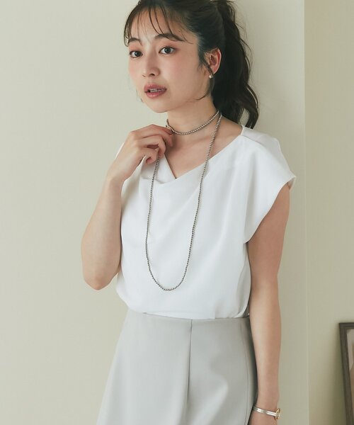 La boutique BonBon(ラブティックボンボン)の「【清涼感美人見え】ドレープネックジョーゼットブラウス(シャツ/ブラウス・レディース・ホワイト/ネイビー/ピンク・FREE)」の5枚目の写真