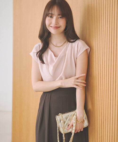 La boutique BonBon（ラブティックボンボン）の「【美人見え】ドレープネックジョーゼットブラウス（シャツ/ブラウス・レディース・ホワイト/ネイビー/ピンク・FREE）」の21枚目の写真