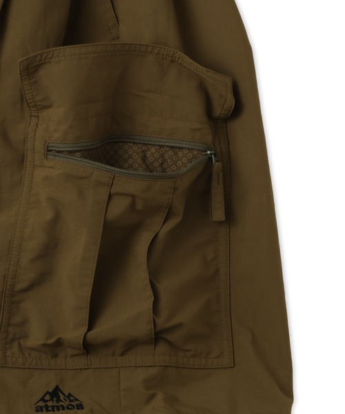 Columbia(コロンビア)の「Columbia x atmos Baggy Cargo Shorts / コロンビア x アトモス バギー カーゴ ショーツ【SP】(その他パンツ・メンズ・ブラック/カーキ・M/L/XL)」の6枚目の写真