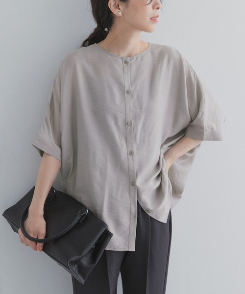 URBAN RESEARCH DOORS(アーバンリサーチドアーズ)の「バックシャーリングドルマンブラウス(シャツ/ブラウス・レディース・ライトグレー/ブラック/ブルー・FREE)」の13枚目の写真