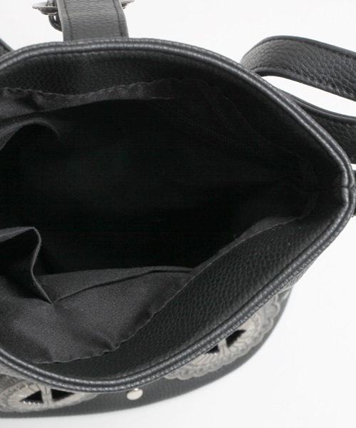 WEGO（ウィゴー）の「DISPARK/コンチョショルダーバッグ（ショルダーバッグ・レディース・キャメル/ブラック・FREE）」の3枚目の写真