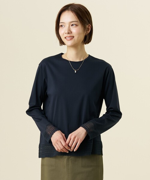 J.PRESS(ジェイプレス)の「【レイヤードスタイルに】コットンスムース レースデザイン カットソー(Tシャツ/カットソー・レディース・ネイビー系/ライトグレー系/ホワイト系/ダルブルー系・MEDIUM/LARGE)」の3枚目の写真